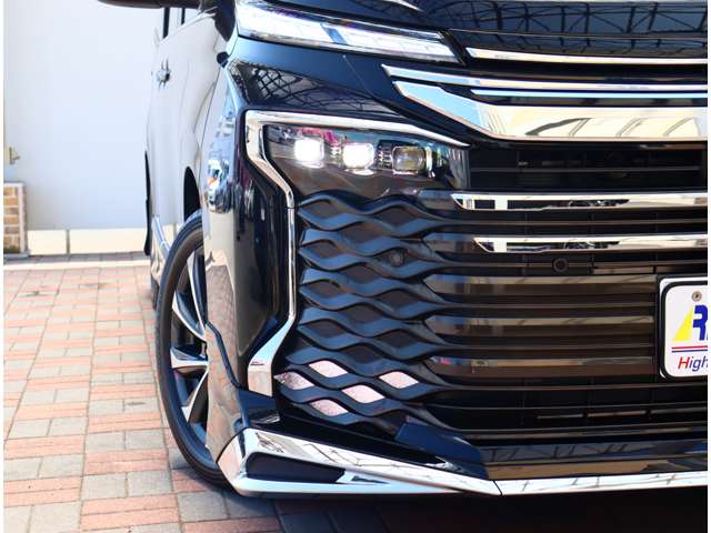 トヨタ ヴォクシー １．８ ハイブリッド Ｓ－Ｚ R6年 (関東) 99