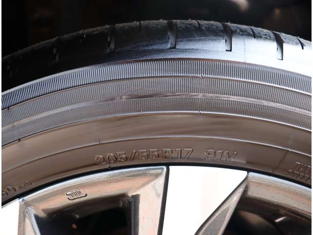 トヨタ ヴォクシー １．８ ハイブリッド Ｓ－Ｚ R6年 (関東) 99