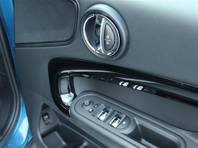 ミニ ミニクロスオーバー クーパー Ｄ R3年 (関東) 99