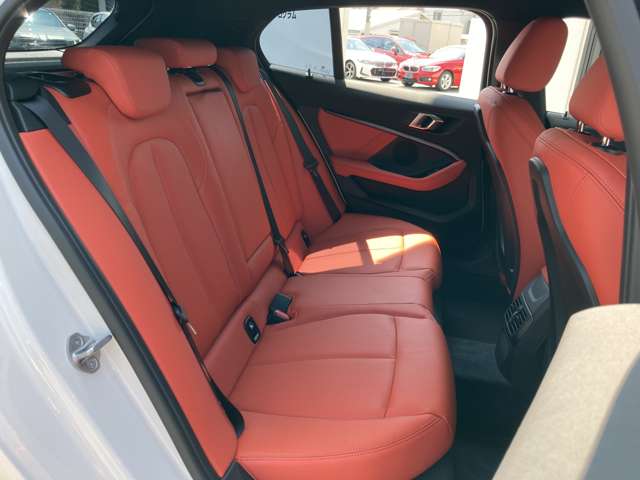 ＢＭＷ １シリーズ １１８Ｄ Ｍスポーツ エディション ジョイ プラス ディーゼルターボ R3年 (近畿) 99