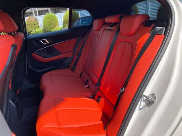 ＢＭＷ １シリーズ １１８Ｄ Ｍスポーツ エディション ジョイ プラス ディーゼルターボ R3年 (近畿) 99