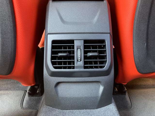 ＢＭＷ １シリーズ １１８Ｄ Ｍスポーツ エディション ジョイ プラス ディーゼルターボ R3年 (近畿) 99