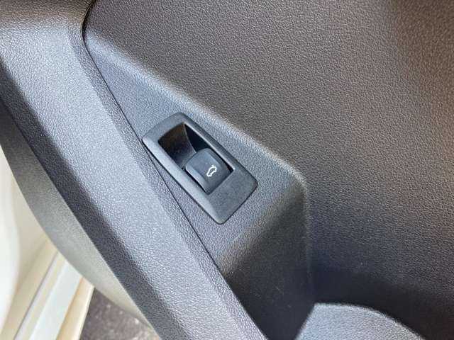 ＢＭＷ １シリーズ １１８Ｄ Ｍスポーツ エディション ジョイ プラス ディーゼルターボ R3年 (近畿) 99