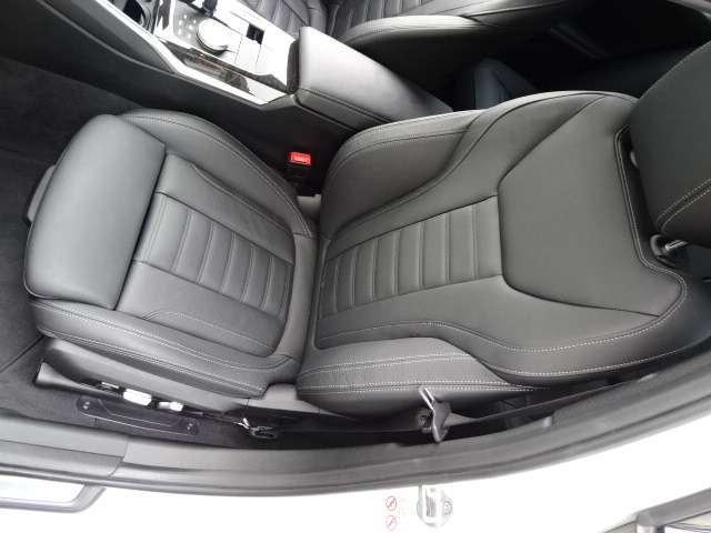 ＢＭＷ ３シリーズ ３１８Ｉ Ｍスポーツ R3年 (近畿) 99