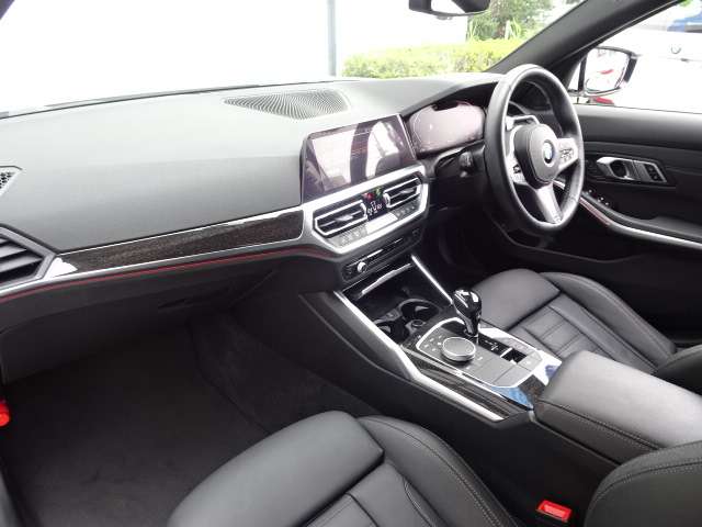 ＢＭＷ ３シリーズ ３１８Ｉ Ｍスポーツ R3年 (近畿) 99