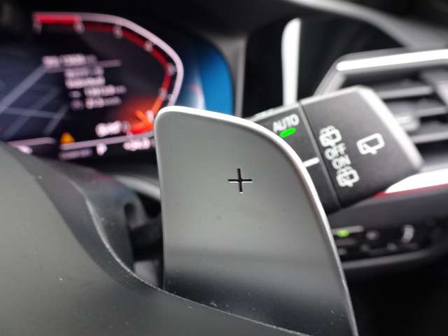 ＢＭＷ ３シリーズ ３１８Ｉ Ｍスポーツ R3年 (近畿) 99