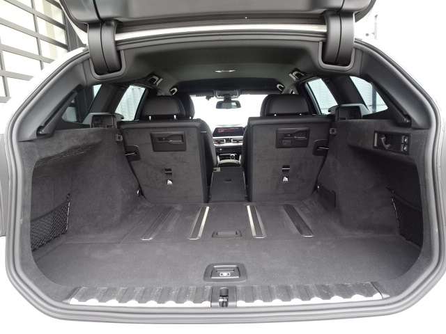 ＢＭＷ ３シリーズ ３１８Ｉ Ｍスポーツ R3年 (近畿) 99