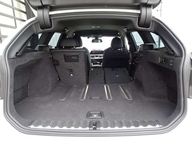 ＢＭＷ ３シリーズ ３１８Ｉ Ｍスポーツ R3年 (近畿) 99