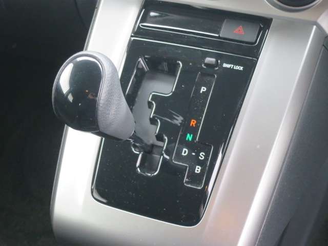 トヨタ カローラルミオン １．５Ｘ H24年 (関東) 99