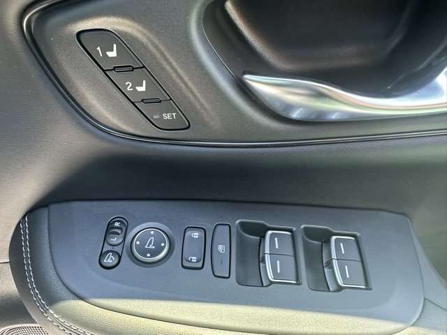 ホンダ ＺＲ－Ｖ ２．０ Ｅ：ＨＥＶ Ｚ R6年 (東海) 99