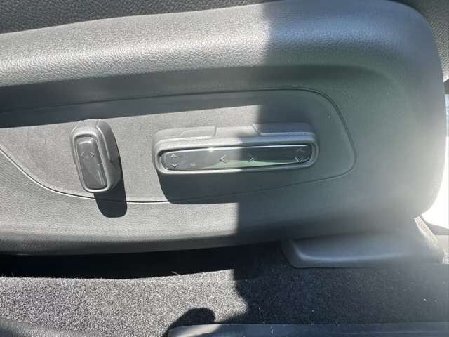 ホンダ ＺＲ－Ｖ ２．０ Ｅ：ＨＥＶ Ｚ R6年 (東海) 99