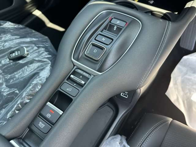 ホンダ ＺＲ－Ｖ ２．０ Ｅ：ＨＥＶ Ｚ R6年 (東海) 99