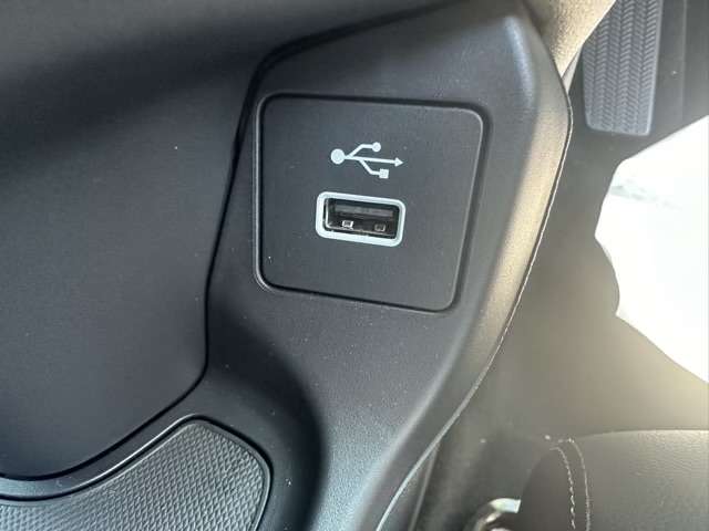 ホンダ ＺＲ－Ｖ ２．０ Ｅ：ＨＥＶ Ｚ R6年 (東海) 99