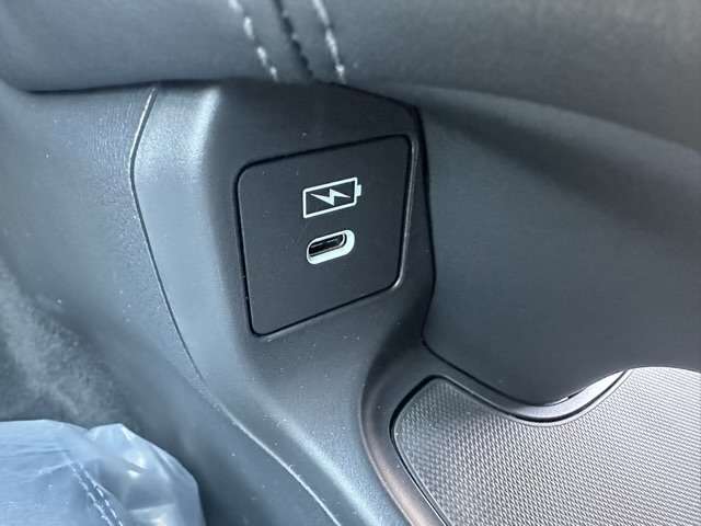 ホンダ ＺＲ－Ｖ ２．０ Ｅ：ＨＥＶ Ｚ R6年 (東海) 99