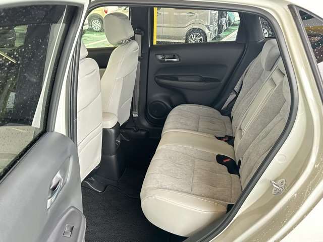 ホンダ フィット　ハイブリッド １．５ Ｅ：ＨＥＶ ホーム R5年 (東海) 99