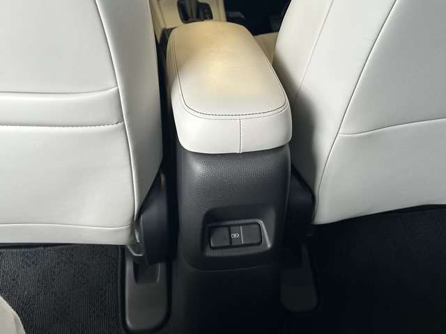 ホンダ フィット　ハイブリッド １．５ Ｅ：ＨＥＶ ホーム R5年 (東海) 99