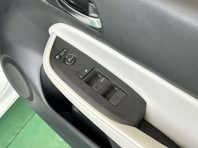 ホンダ フィット　ハイブリッド １．５ Ｅ：ＨＥＶ ホーム R5年 (東海) 99