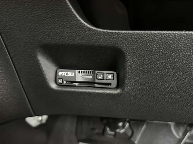 ホンダ フィット　ハイブリッド １．５ Ｅ：ＨＥＶ ホーム R5年 (東海) 99