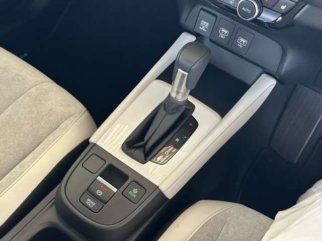 ホンダ フィット　ハイブリッド １．５ Ｅ：ＨＥＶ ホーム R5年 (東海) 99