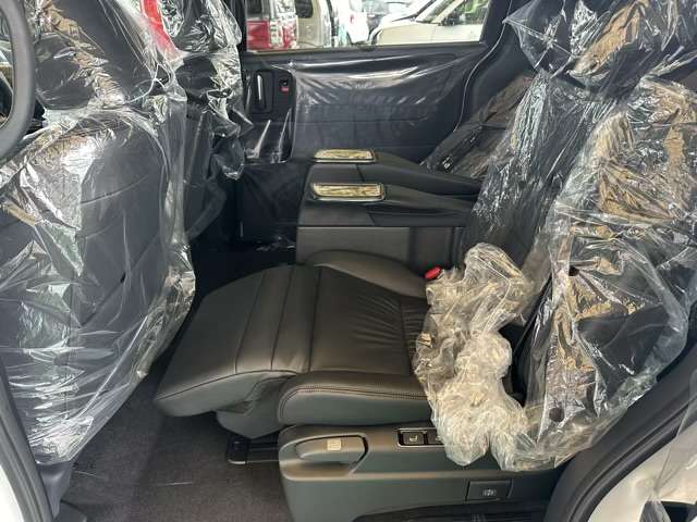 ホンダ オデッセイ　ハイブリッド ２．０ Ｅ：ＨＥＶ アブソルート ＥＸ ブラックエディション R6年 (東海) 99