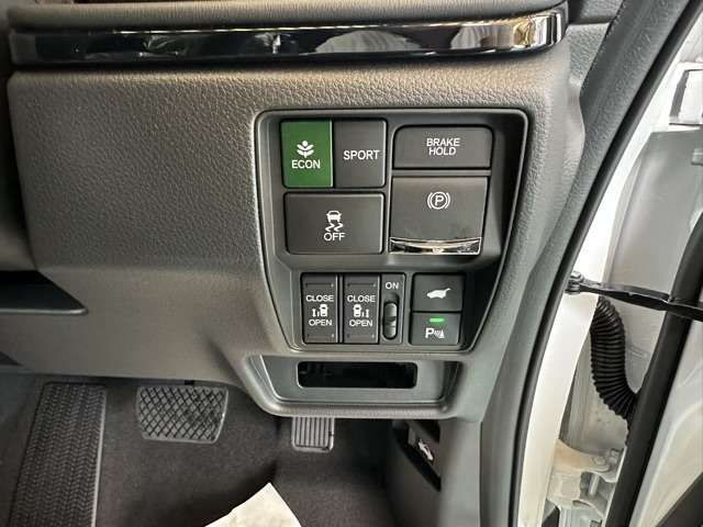 ホンダ オデッセイ　ハイブリッド ２．０ Ｅ：ＨＥＶ アブソルート ＥＸ ブラックエディション R6年 (東海) 99