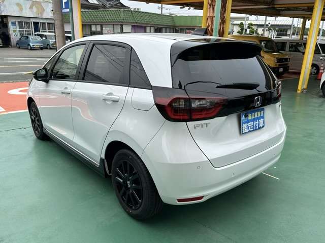 ホンダ フィット　ハイブリッド １．５ Ｅ：ＨＥＶ ホーム ブラックスタイル R6年 (東海) 99
