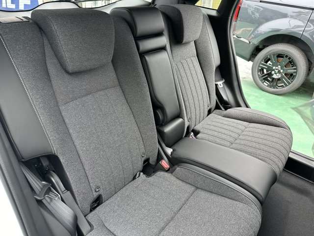 ホンダ フィット　ハイブリッド １．５ Ｅ：ＨＥＶ ホーム ブラックスタイル R6年 (東海) 99