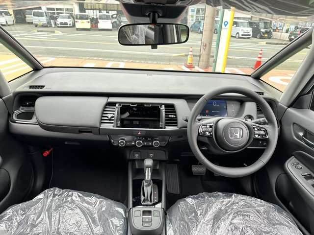 ホンダ フィット　ハイブリッド １．５ Ｅ：ＨＥＶ ホーム ブラックスタイル R6年 (東海) 99