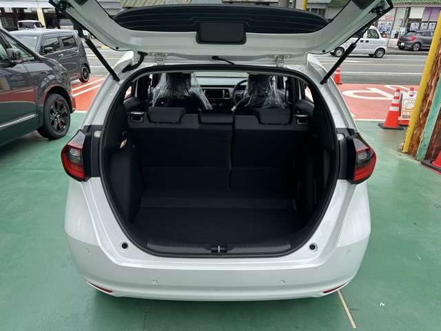 ホンダ フィット　ハイブリッド １．５ Ｅ：ＨＥＶ ホーム ブラックスタイル R6年 (東海) 99