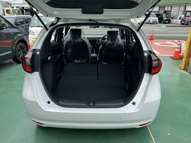 ホンダ フィット　ハイブリッド １．５ Ｅ：ＨＥＶ ホーム ブラックスタイル R6年 (東海) 99