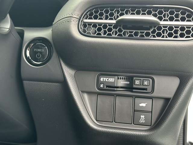 ホンダ ＺＲ－Ｖ ２．０ Ｅ：ＨＥＶ Ｚ R6年 (東海) 99