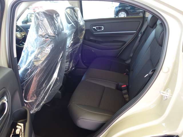 ホンダ ヴェゼル １．５ Ｅ：ＨＥＶ Ｚ R6年 (東海) 99