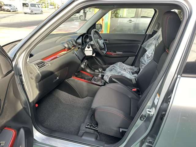 スズキ スイフト スポーツ １．４ R6年 (東海) 99