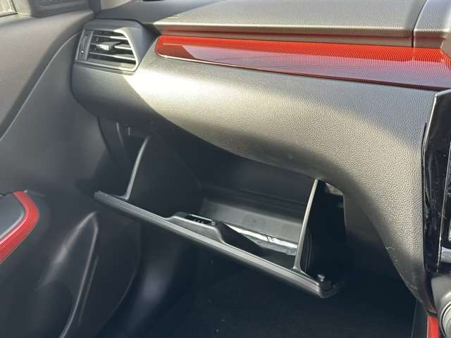 スズキ スイフト スポーツ １．４ R6年 (東海) 99