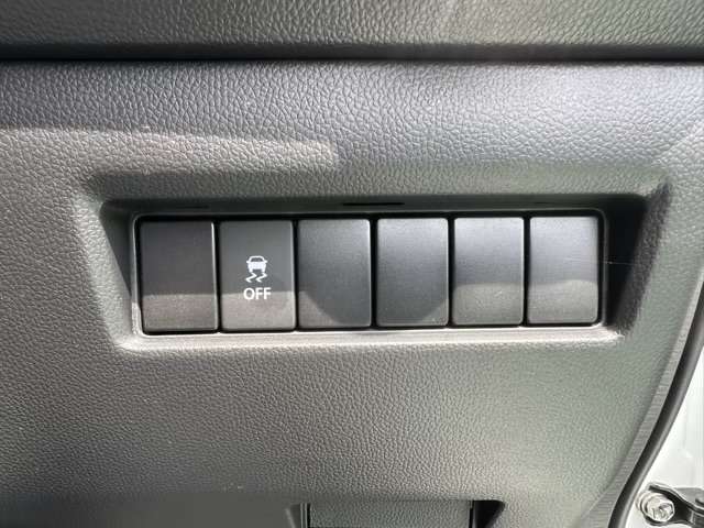 スズキ スイフト スポーツ １．４ スズキ セーフティ サポート非装着車 R2年 (東海) 99