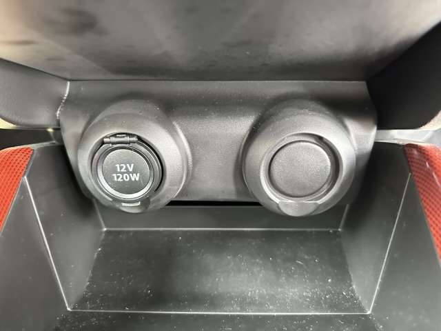 スズキ スイフト スポーツ １．４ スズキ セーフティ サポート非装着車 R2年 (東海) 99