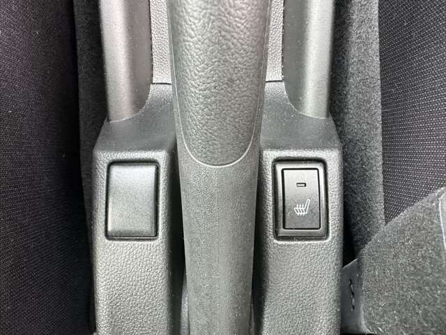 スズキ スイフト スポーツ １．４ スズキ セーフティ サポート非装着車 R2年 (東海) 99