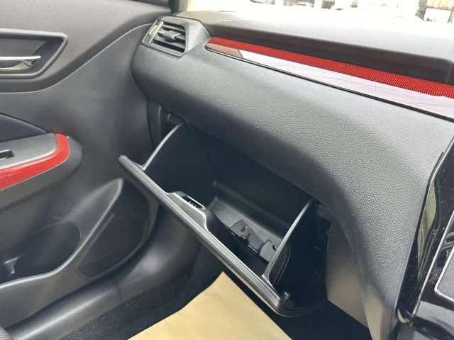 スズキ スイフト スポーツ １．４ スズキ セーフティ サポート非装着車 R2年 (東海) 99