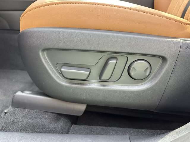 マツダ ＣＸ−６０ ３．３ ＸＤハイブリッド プレミアム スポーツ ディーゼルターボ ４ＷＤ R4年 (東海) 99