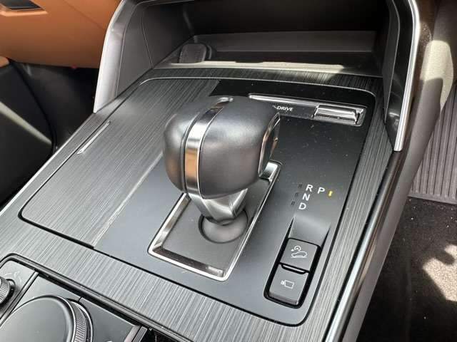 マツダ ＣＸ−６０ ３．３ ＸＤハイブリッド プレミアム スポーツ ディーゼルターボ ４ＷＤ R4年 (東海) 99