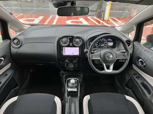 日産 ノート １．２ Ｅ－ＰＯＷＥＲ Ｘ H29年 (東海) 99