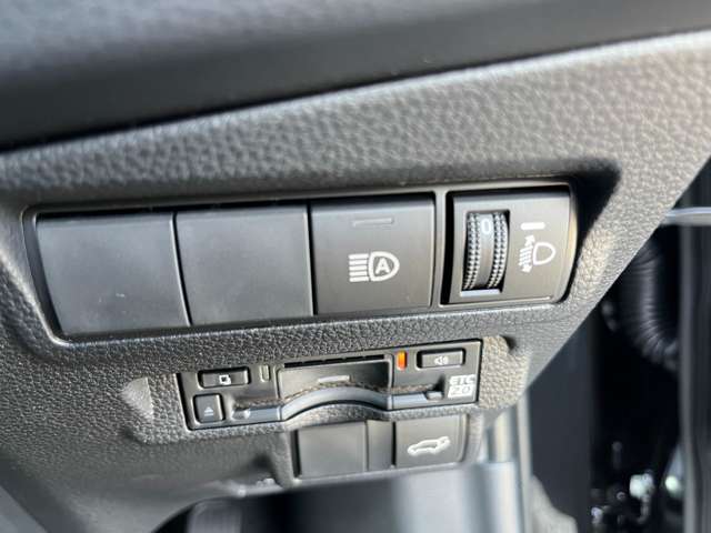 トヨタ カローラクロス　ハイブリッド １．８ ハイブリッド Ｚ R6年 (九州・沖縄) 99