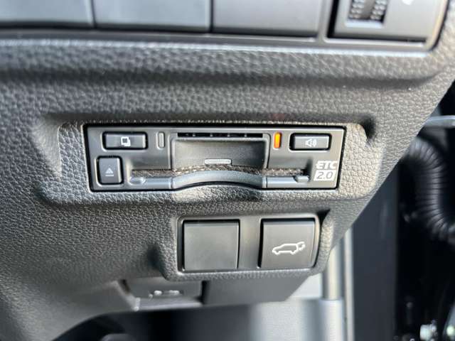 トヨタ カローラクロス　ハイブリッド １．８ ハイブリッド Ｚ R6年 (九州・沖縄) 99