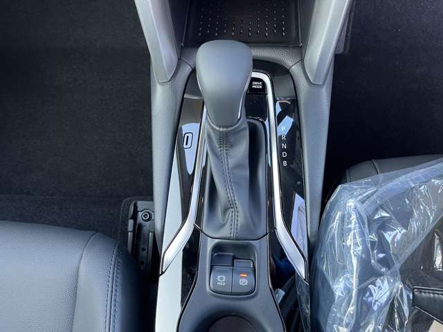 トヨタ カローラクロス　ハイブリッド １．８ ハイブリッド Ｚ R6年 (九州・沖縄) 99