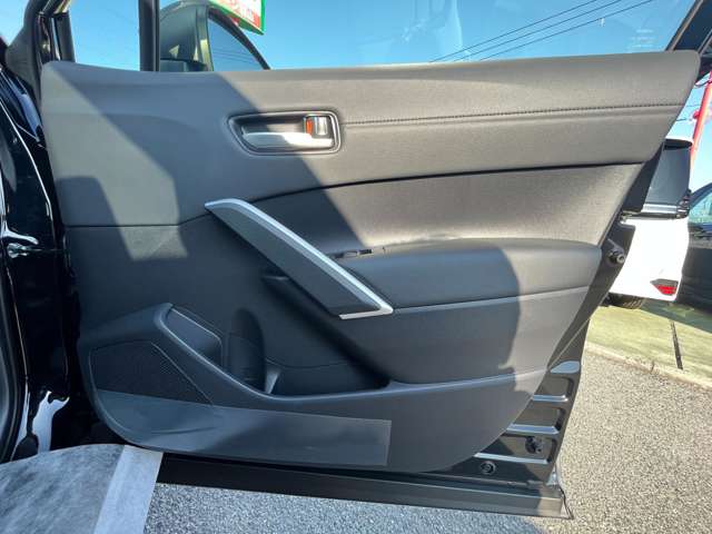 トヨタ カローラクロス　ハイブリッド １．８ ハイブリッド Ｚ R6年 (九州・沖縄) 99