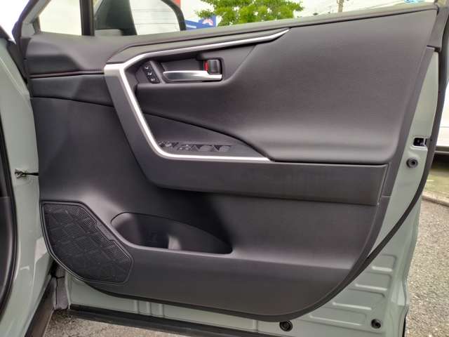 トヨタ ＲＡＶ４ ２．５ ハイブリッド アドベンチャー オフロード パッケージＩＩ Ｅ－ＦＯＵＲ ４ＷＤ R5年 (九州・沖縄) 99