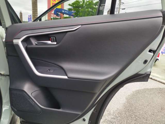 トヨタ ＲＡＶ４ ２．５ ハイブリッド アドベンチャー オフロード パッケージＩＩ Ｅ－ＦＯＵＲ ４ＷＤ R5年 (九州・沖縄) 99