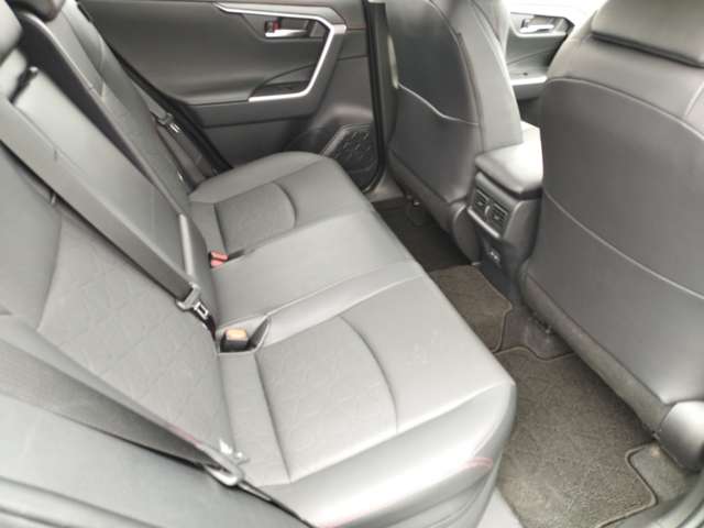 トヨタ ＲＡＶ４ ２．５ ハイブリッド アドベンチャー オフロード パッケージＩＩ Ｅ－ＦＯＵＲ ４ＷＤ R5年 (九州・沖縄) 99