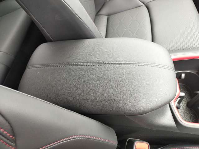 トヨタ ＲＡＶ４ ２．５ ハイブリッド アドベンチャー オフロード パッケージＩＩ Ｅ－ＦＯＵＲ ４ＷＤ R5年 (九州・沖縄) 99