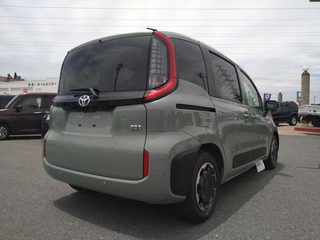 トヨタ シエンタ　ハイブリッド ハイブリッド １．５ Ｚ R6年 (九州・沖縄) 99